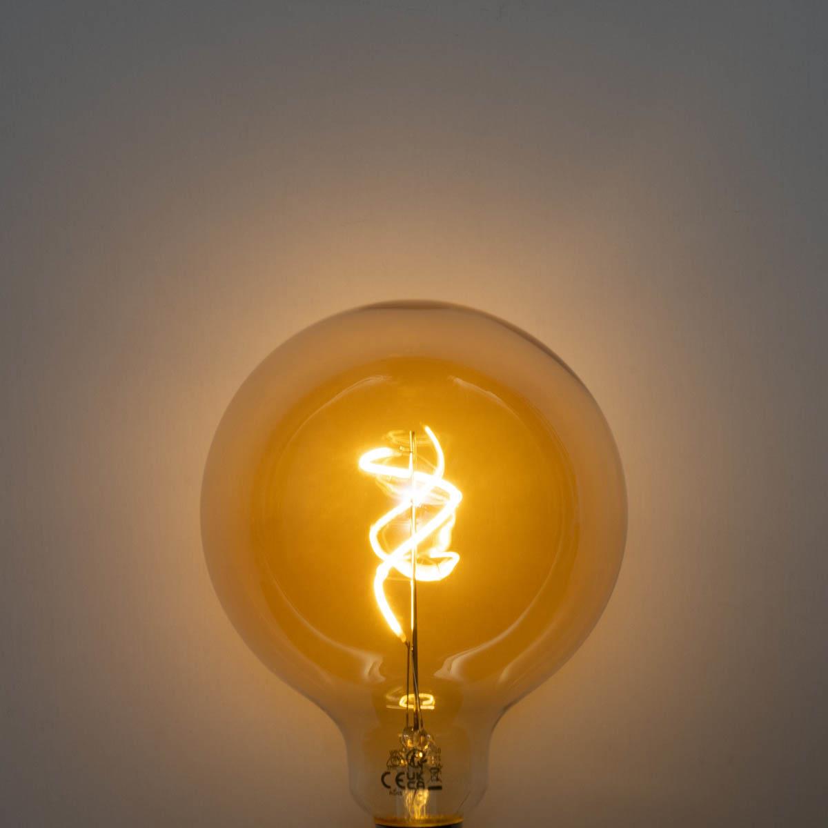 LUEDD E27 dimbare LED spiraal filament goud G125 4W 270 lm 2700K