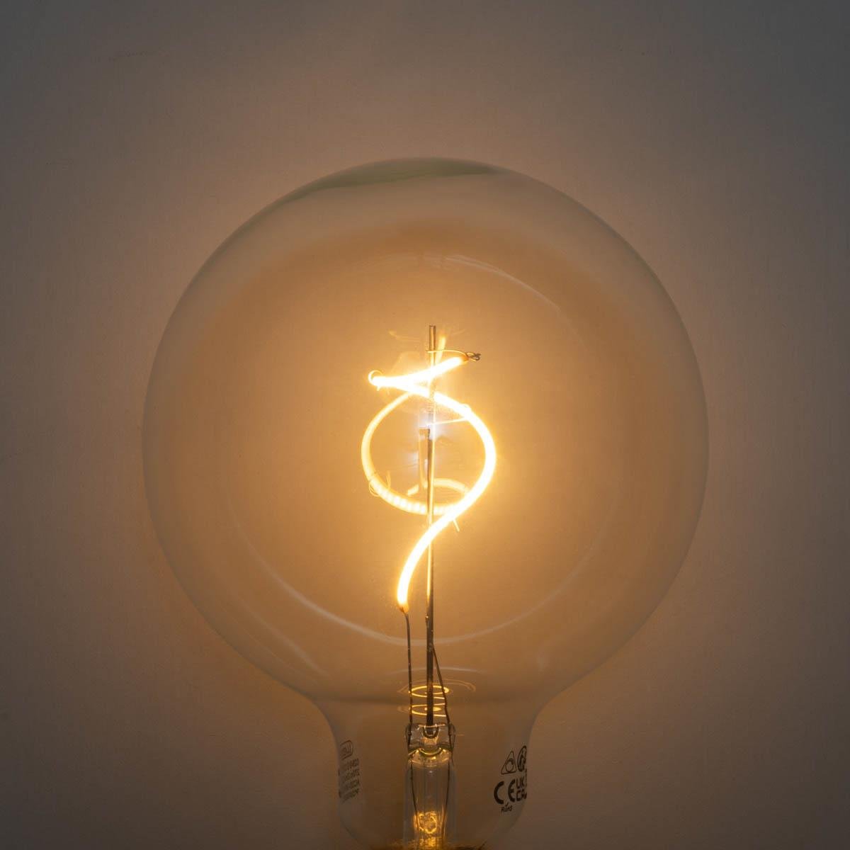 LUEDD E27 dimbare LED spiraal filament G125 4W 270 lm 2200K