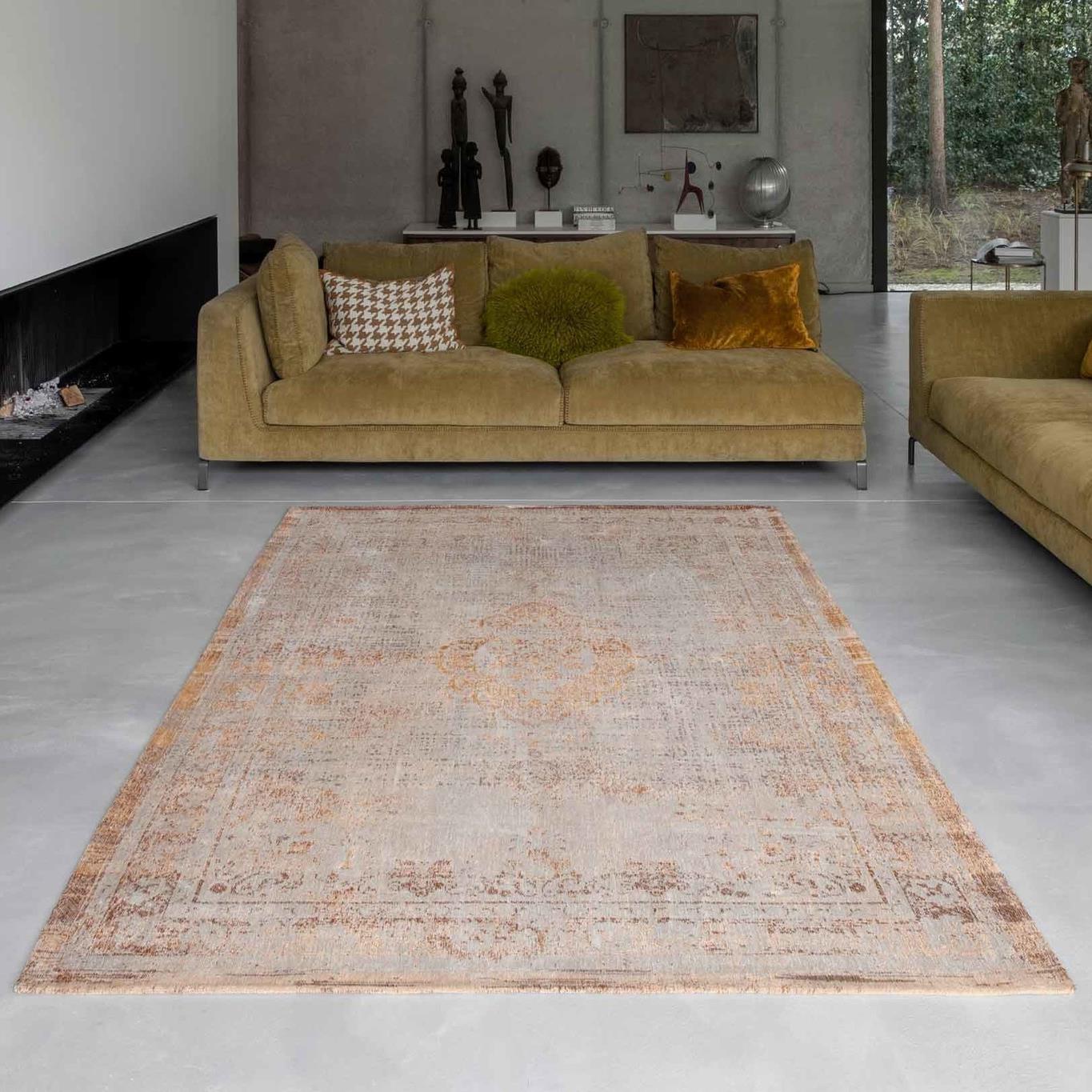 Louis de Poortere Medallion Fading World Vloerkleed 80 x 150 cm - Salmon
