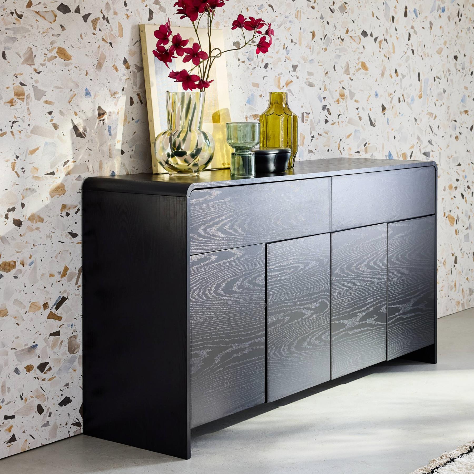 sweeek - Dressoir met 2 lades en 4 deuren met afgerond houteffect