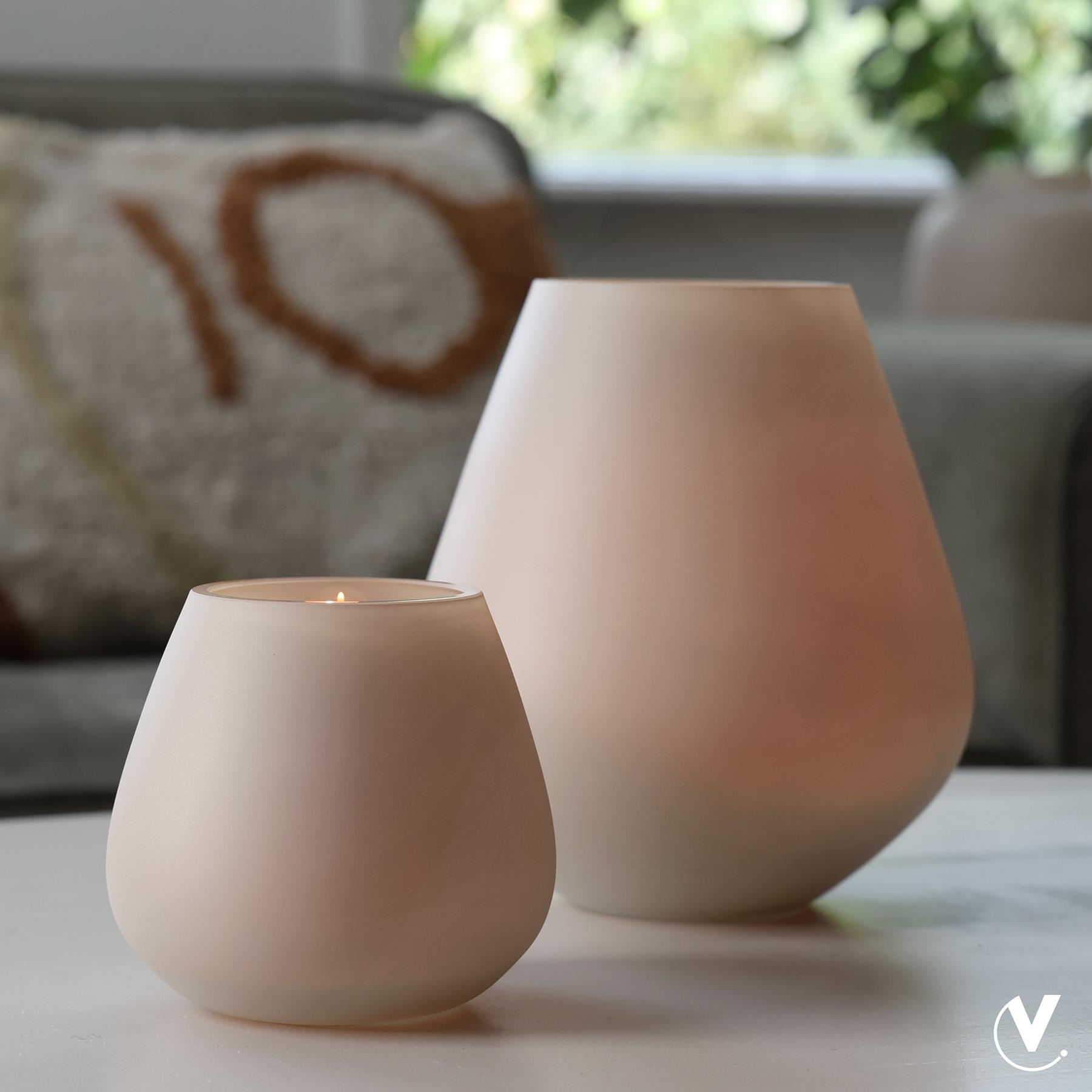 Vase The World Tasman XS matte ivory Ø12,5 x H11,5 cm 2