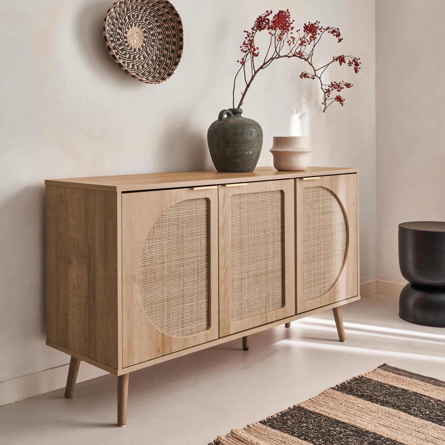 sweeek - Scandinavisch dressoir, hout en rond rietdecor, 3 deuren, 120