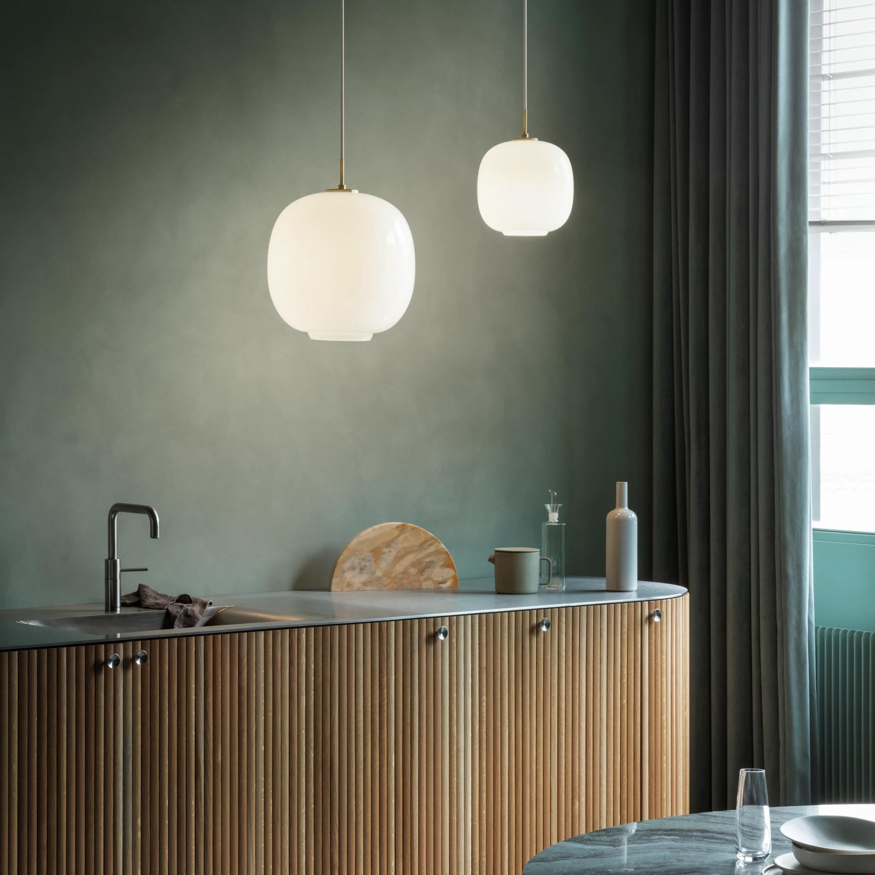 Louis Poulsen VL 45 Radiohus hanglamp Ø175 Brass|Glossy Opal White