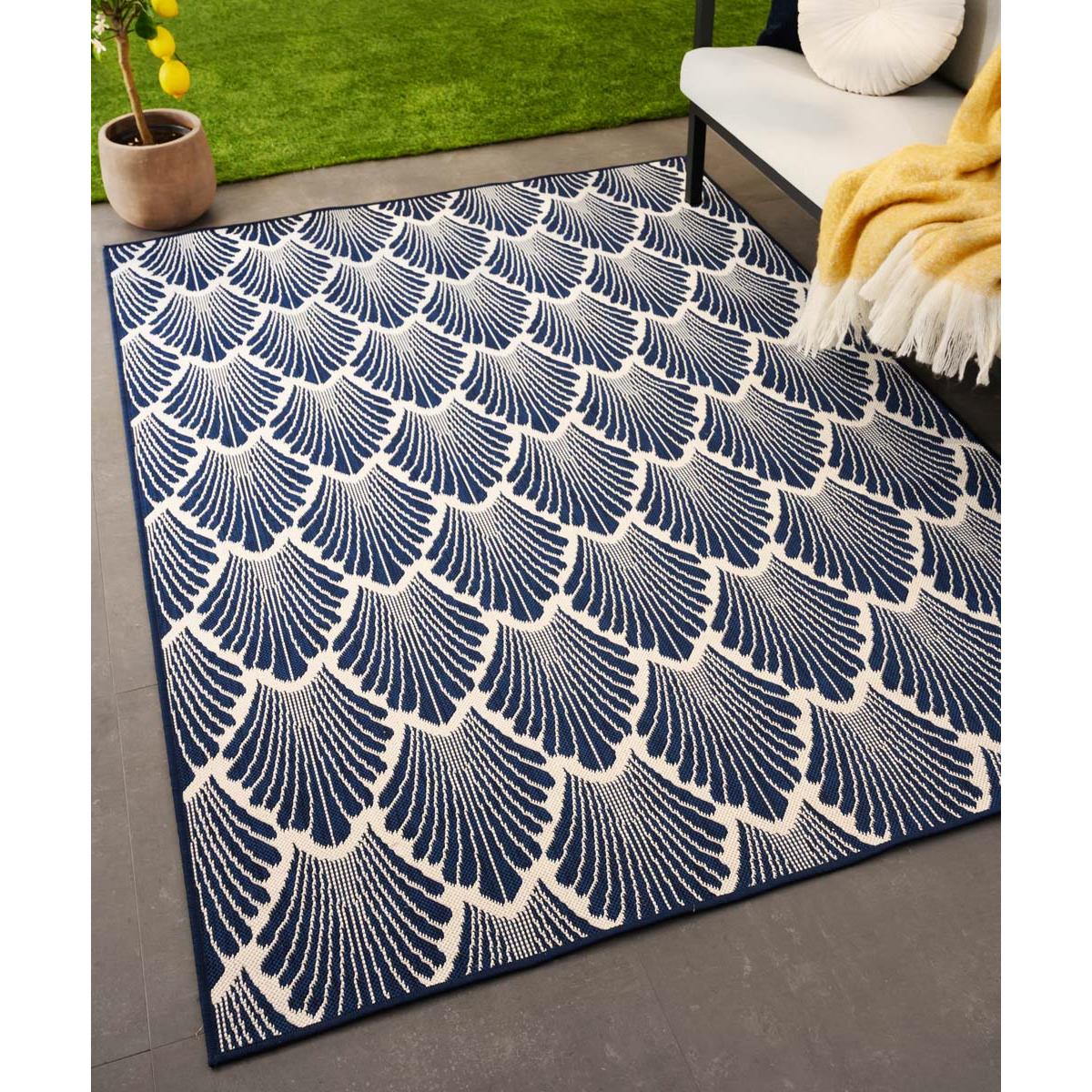 Tapeso Modern buitenkleed - Flip Scale donkerblauw - 200x280 cm