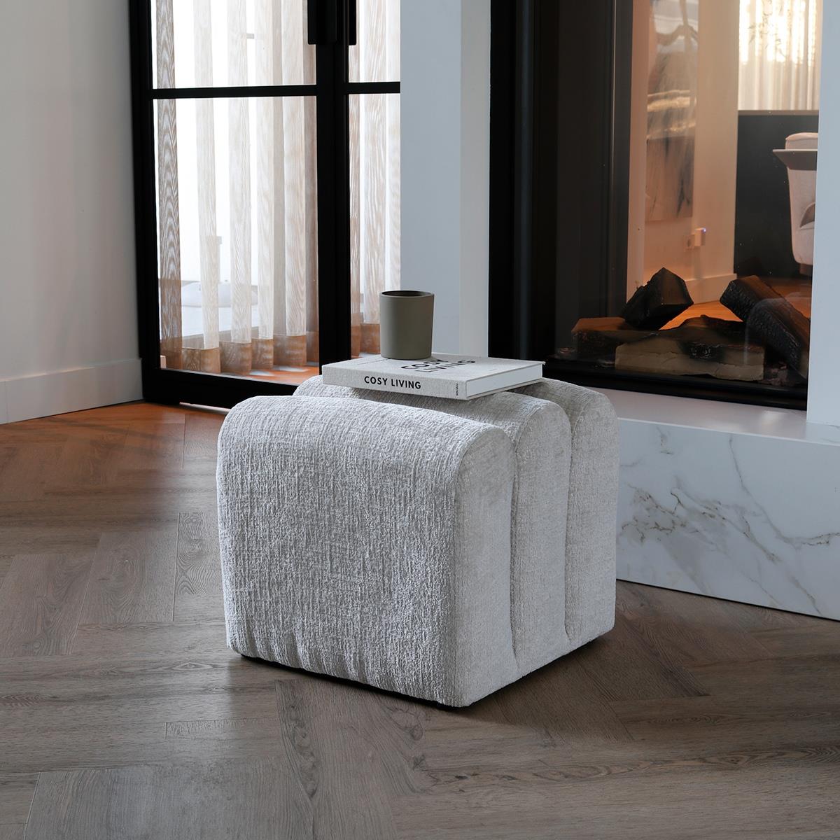 DÉJA Living - Poef Stof Beige - 45x45x40cm - Zithoogte 40cm - Lavia