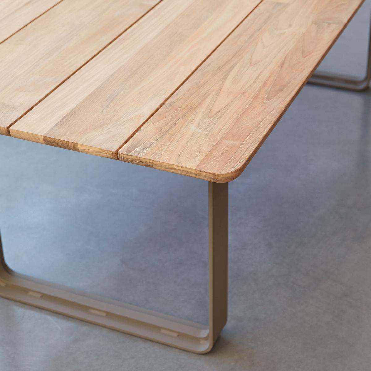 Tikamoon - Harper - Teakhouten en aluminium tuinset voor 6 personen