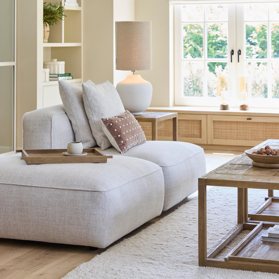 Rivièra Maison - Hamilton Poef, Antiek Wit, Luxe Materiaal, 100x44x115 cm