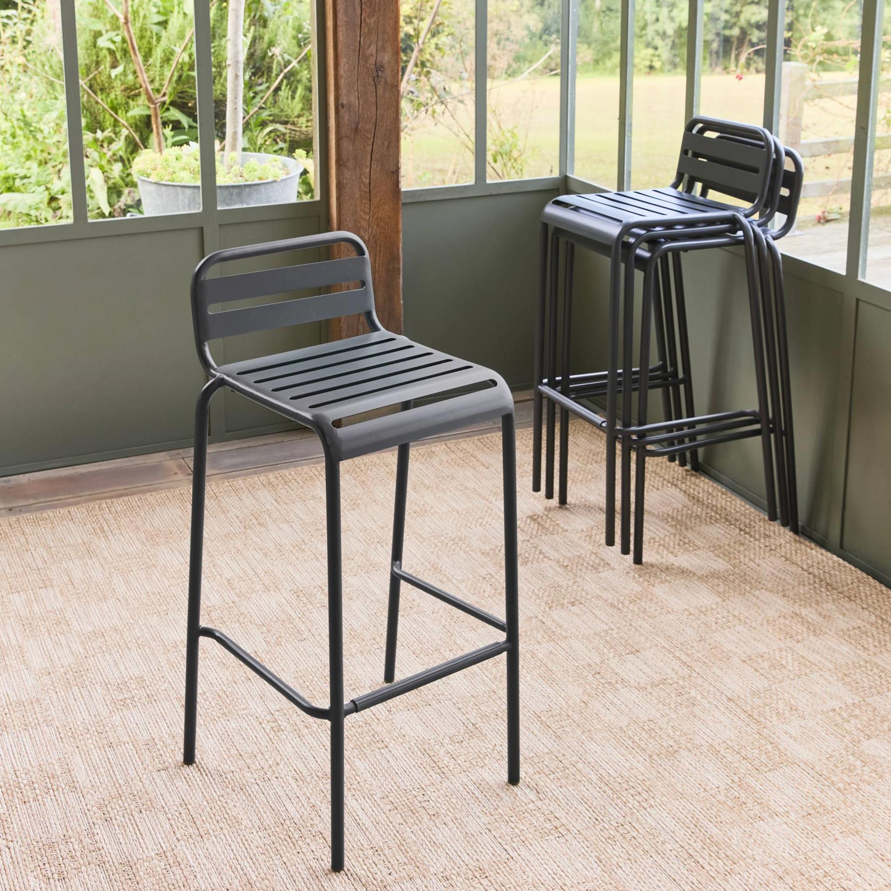 sweeek - Stalen tuinstoel (set van 4)