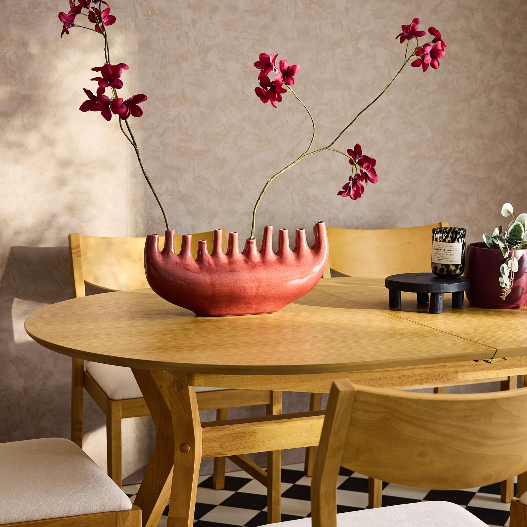 sweeek - Uitschuifbare ovale eettafel, 160-200 cm + 6 stoelen van