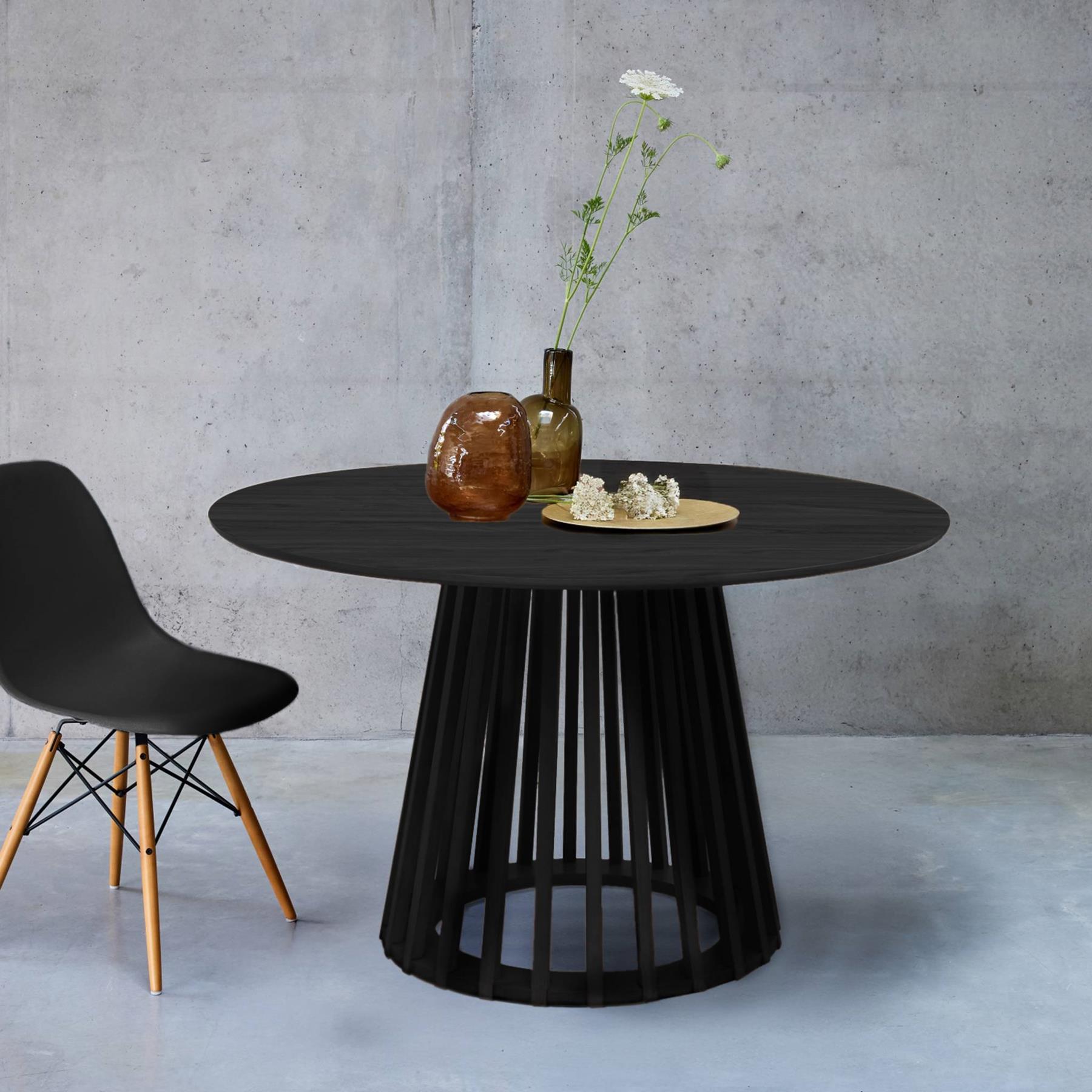sweeek - Eettafel met houteffect, sparrenhouten poten, 4 zitplaatsen
