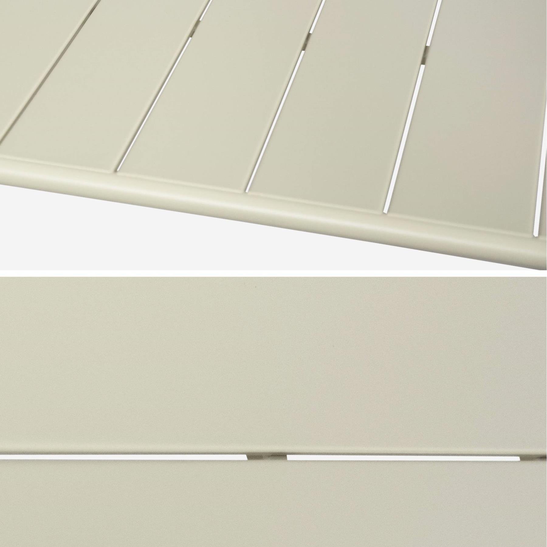 sweeek - Metalen tuintafel 6-8 zitplaatsen