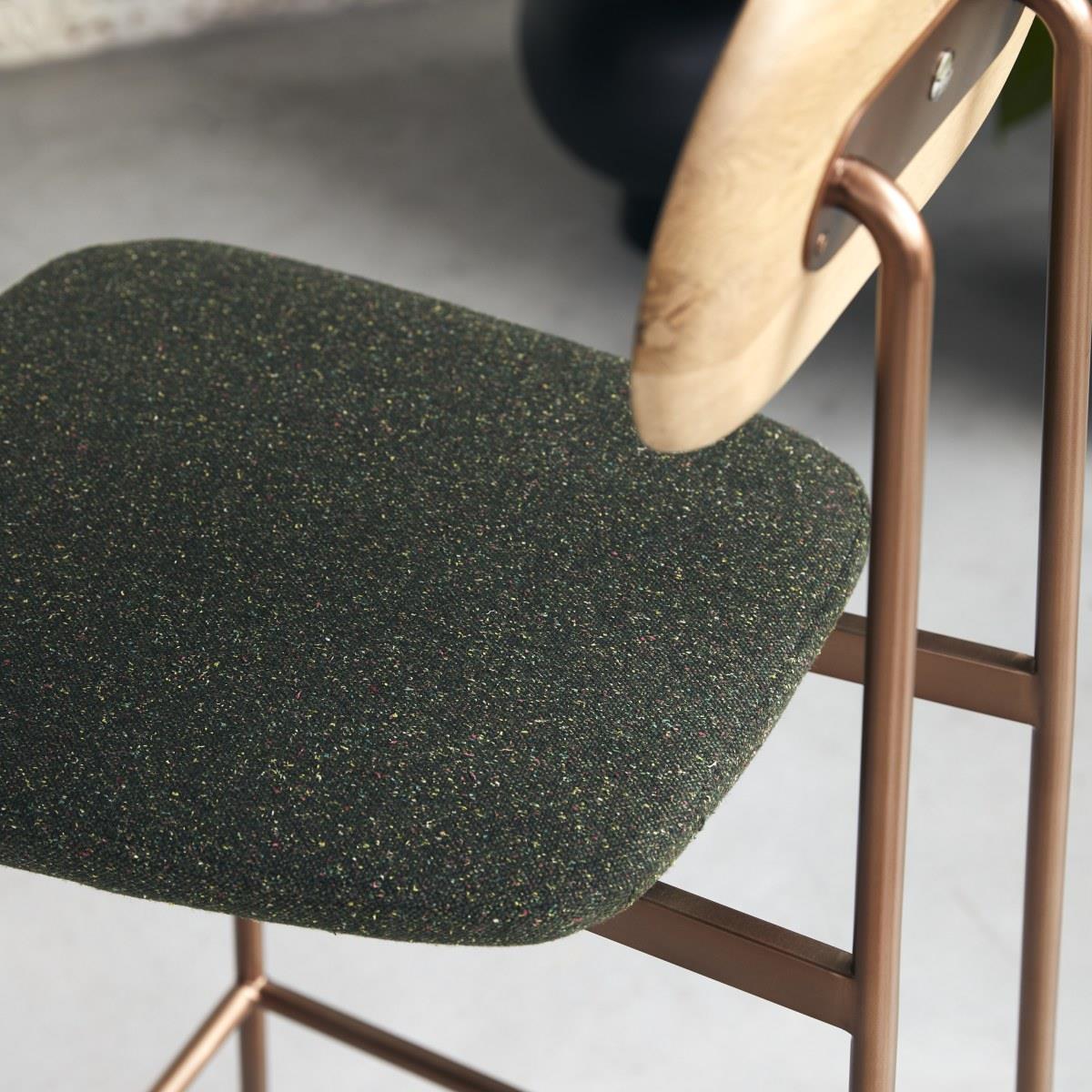 Tikamoon - Yutapi - Barstoel kaki tweed van massief eikenhout