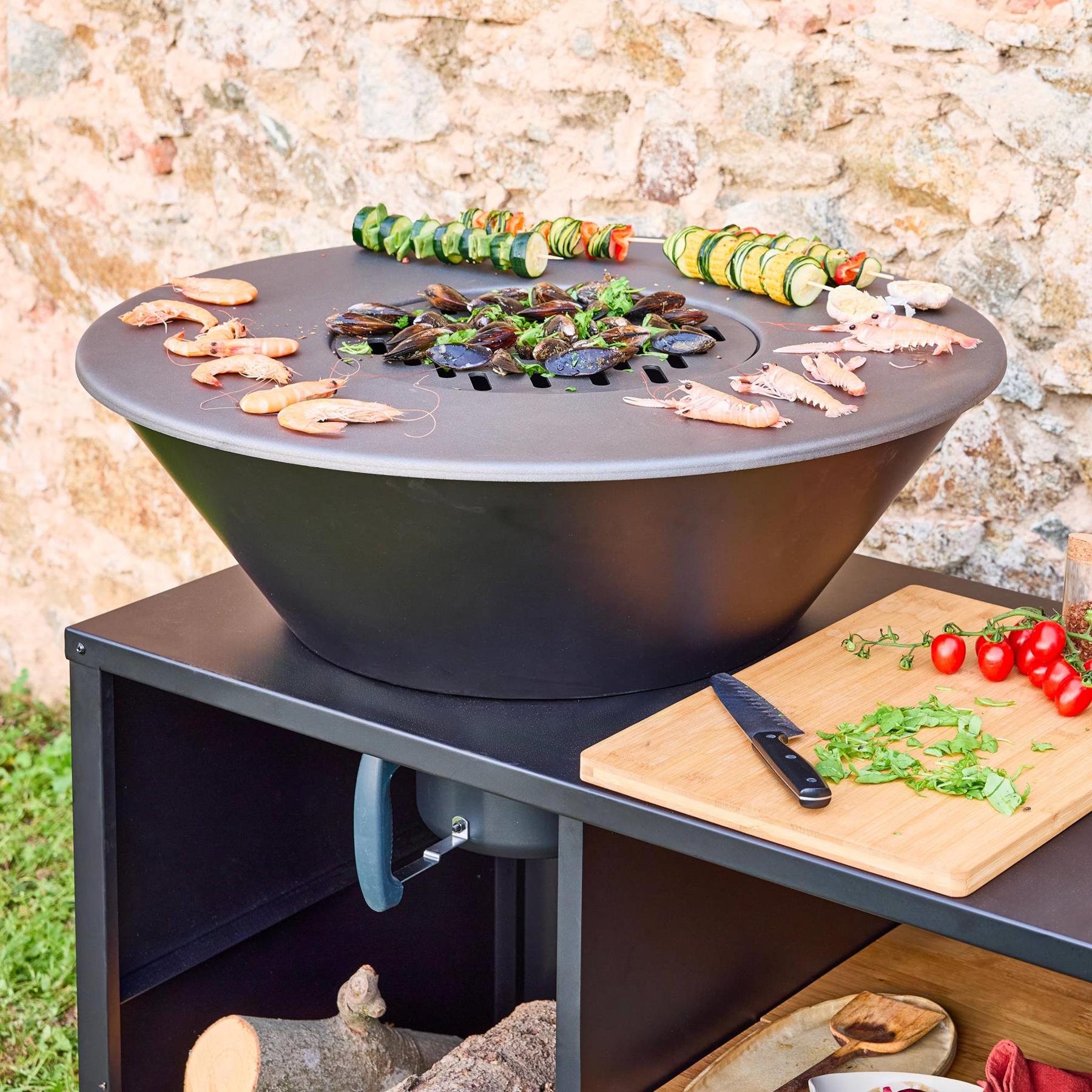 sweeek - Kookvuurschaal Ø80cm met grillrooster en opbergruimte