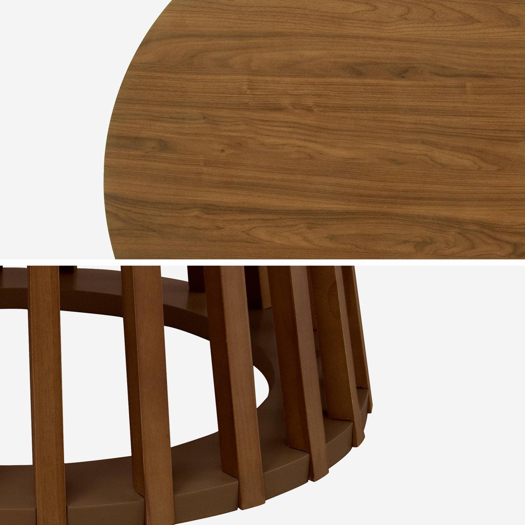 sweeek - Eettafel met houteffect, sparrenhouten poten, 4 zitplaatsen