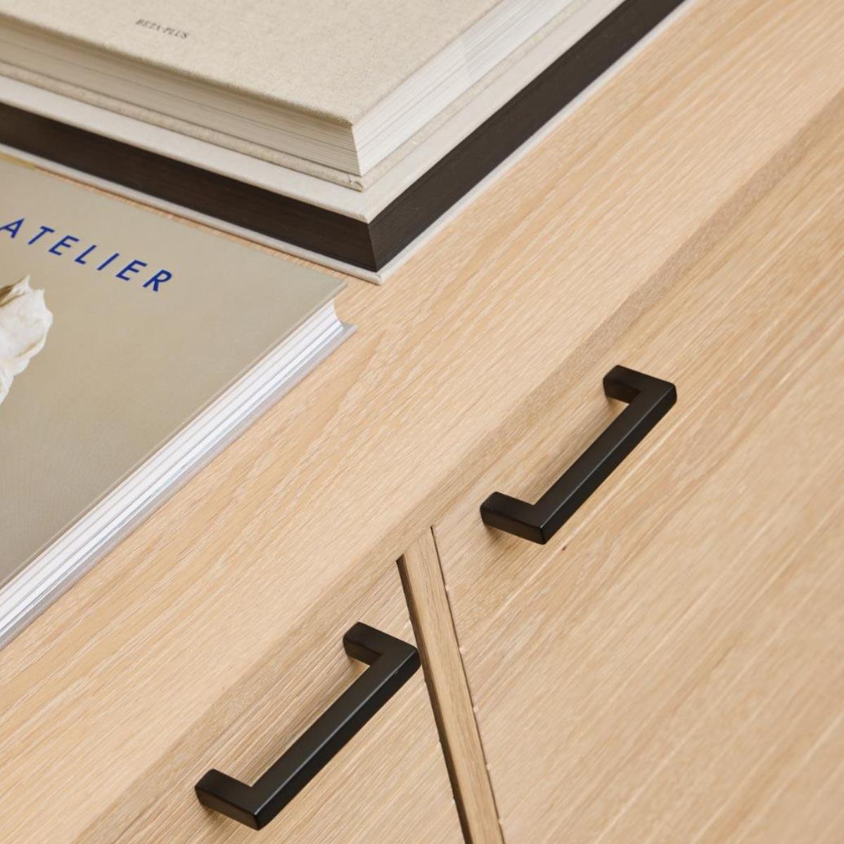 Rebellenclub Holmsund Dressoir - Licht Eiken