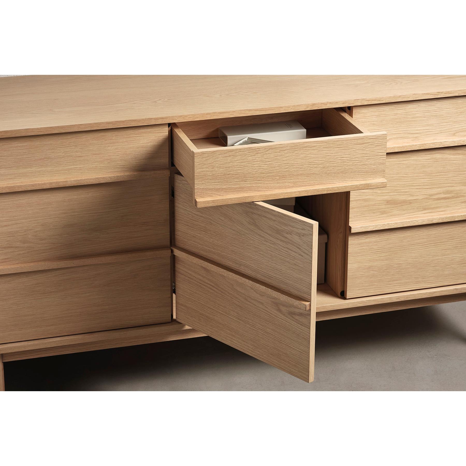 Rebellenclub Tumka Dressoir - Eiken