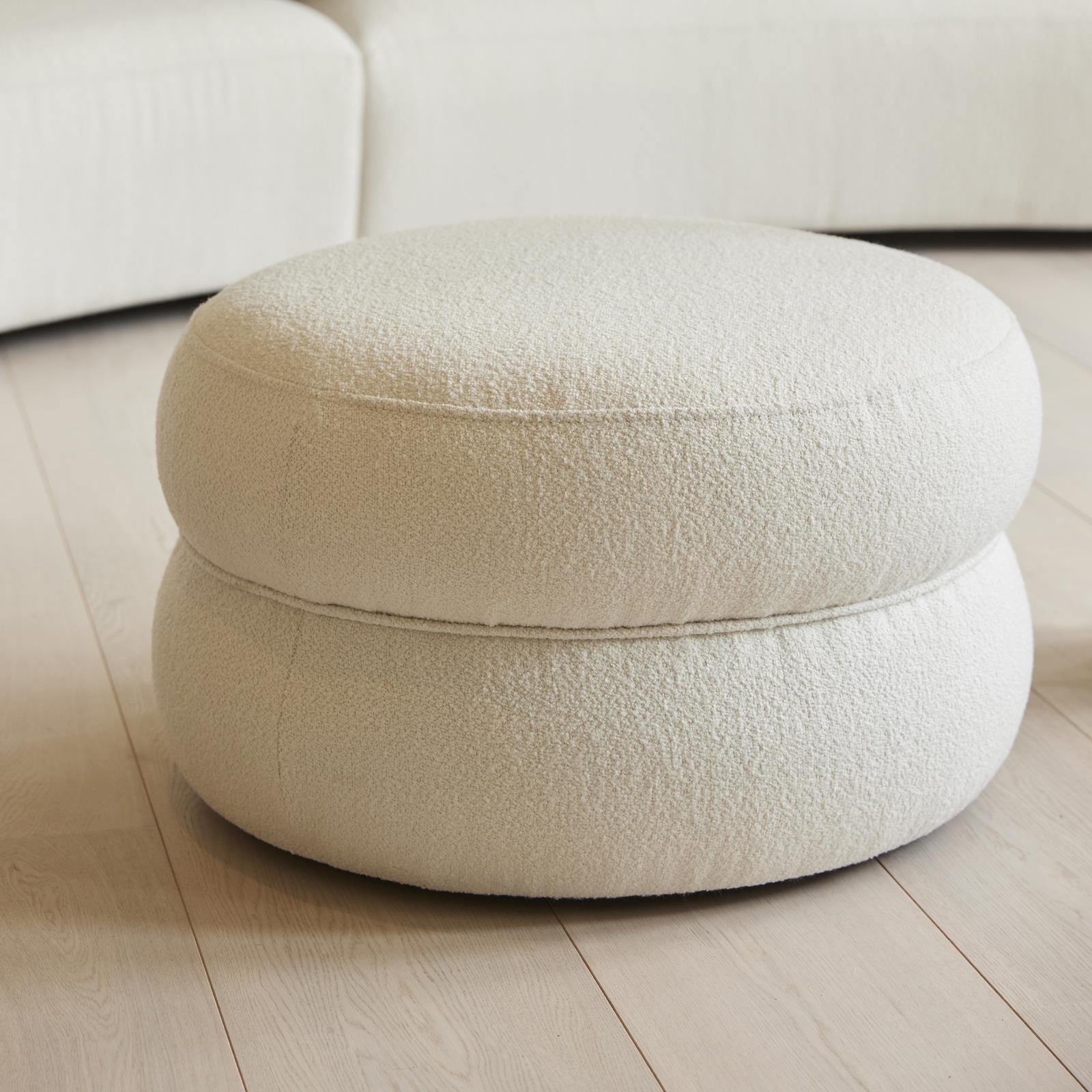 Riviera Maison San Remo Stool Dia 70cm, bouclé, simply white