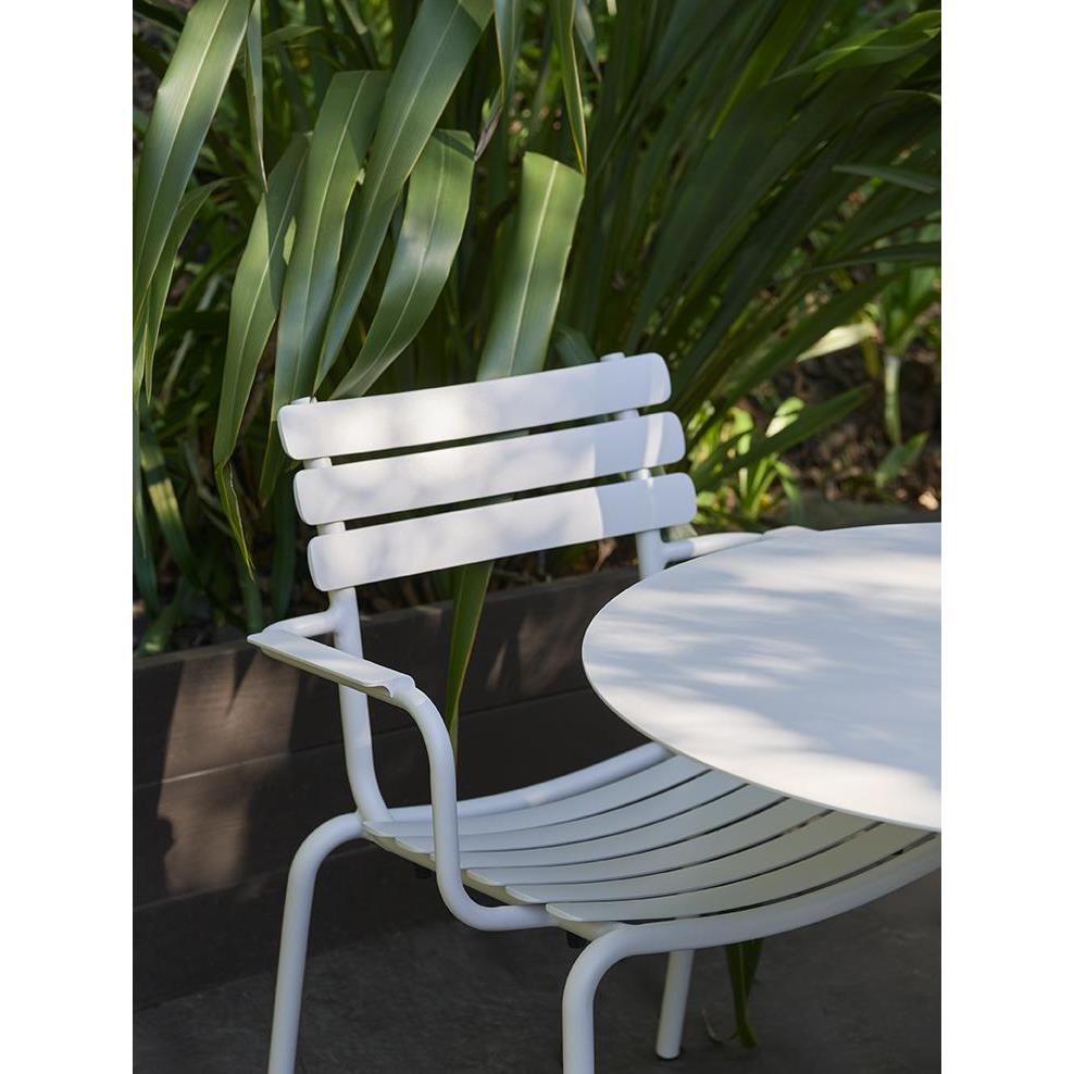 Houe Alua tuinstoel met armleuning Muted white