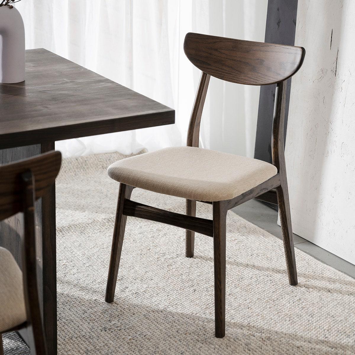 Rowico Home Rodham Houten Eetkamerstoel Donker Eiken - Beige Stof