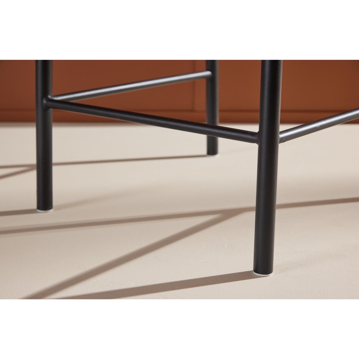 Svea - Polsty barkruk met rugleuning - rattan - zwart