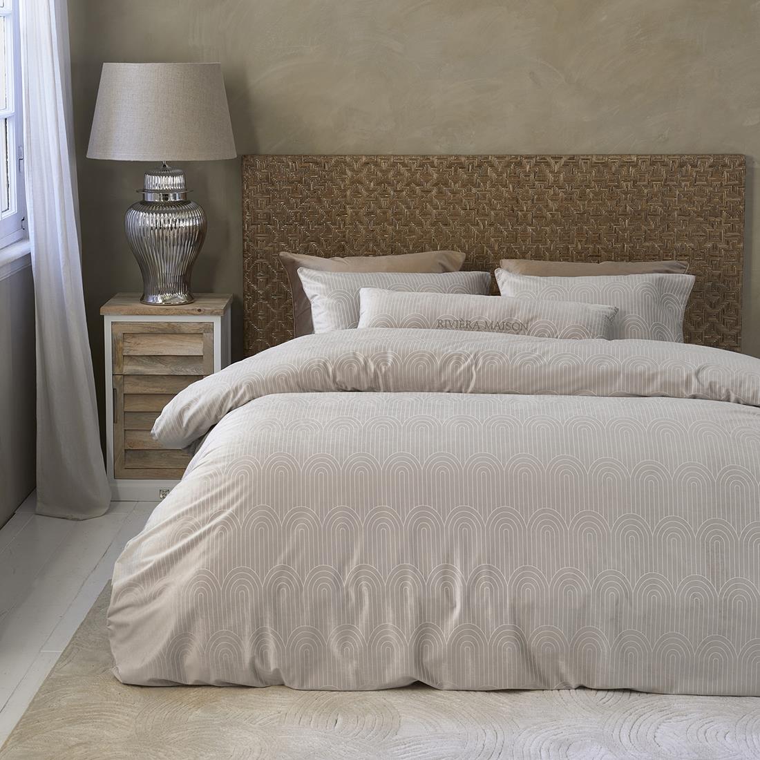 Rivièra Maison - Cecelia Dekbedovertrek in B01 - Beige, van PD0 - Polyester en Velvet, 140x220 cm