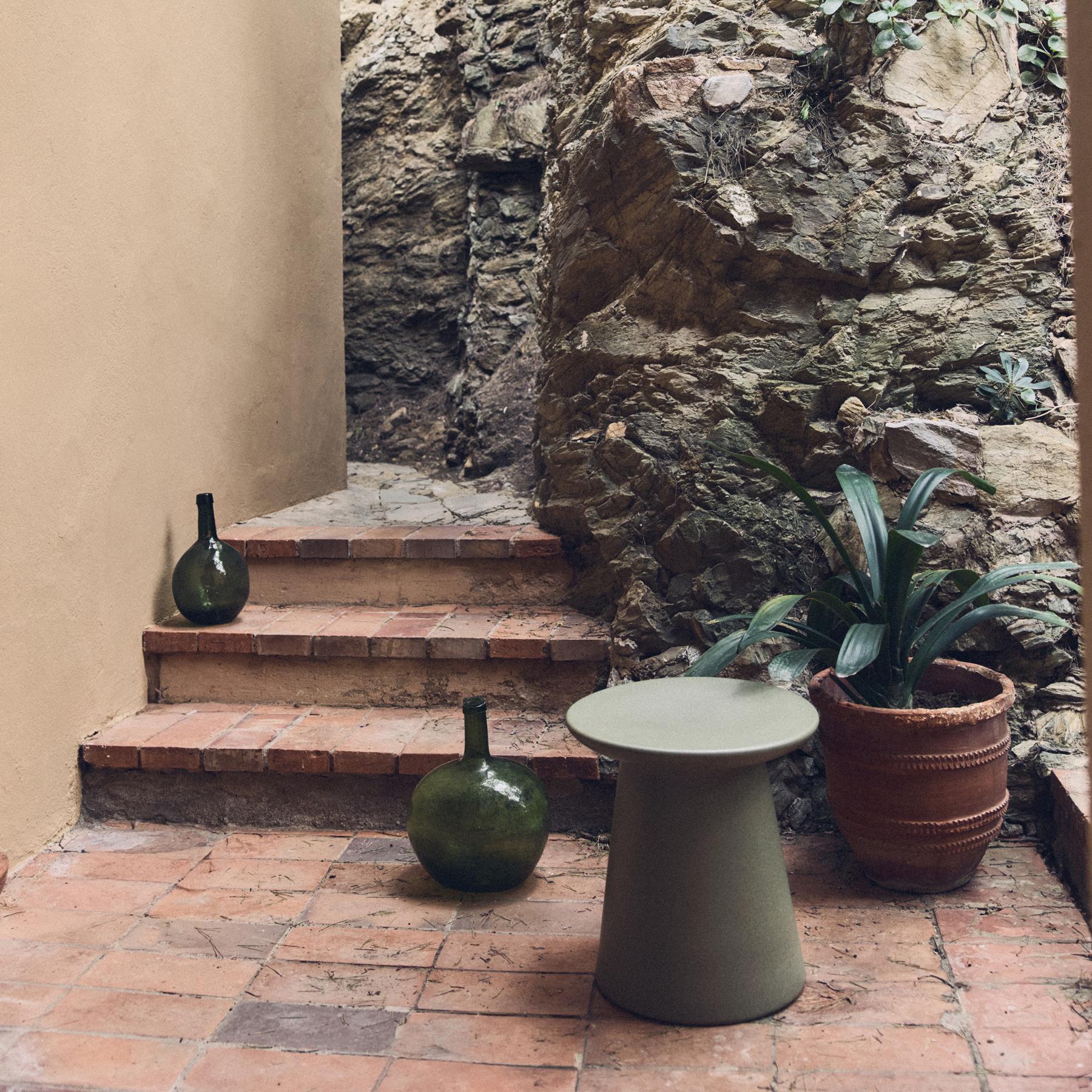 HKliving Earthenware Bijzettafel M - Army 