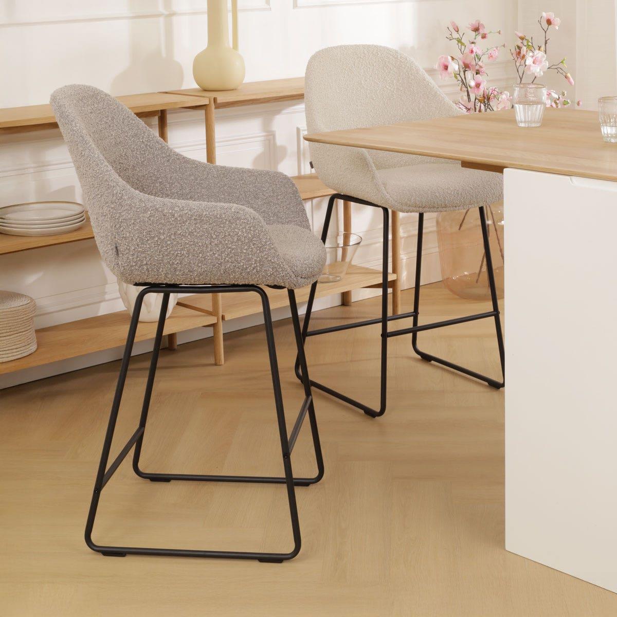 Nolon Nino-Mae Barkruk Bouclé Taupe - met Armleuning - Zwart - 75 cm