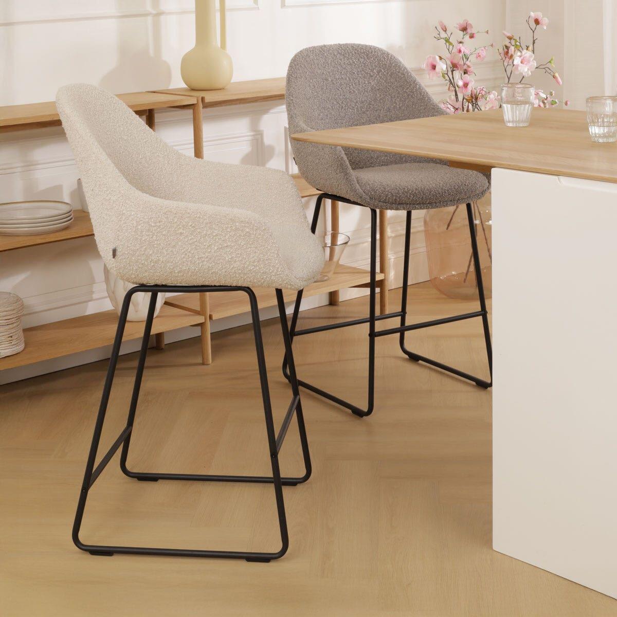 Nolon Nino-Mae Barkruk Bouclé Beige - met Armleuning - Zwart - 75 cm