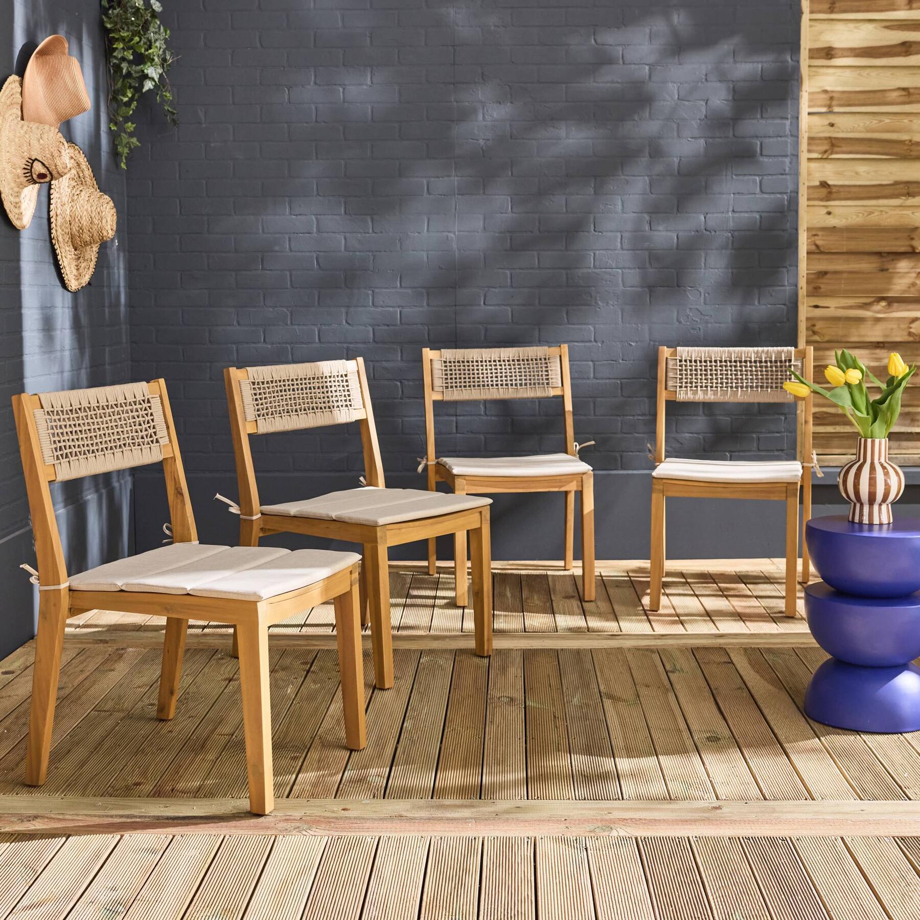 sweeek - Set van 2 acaciahouten tuinstoelen met kussen en touw