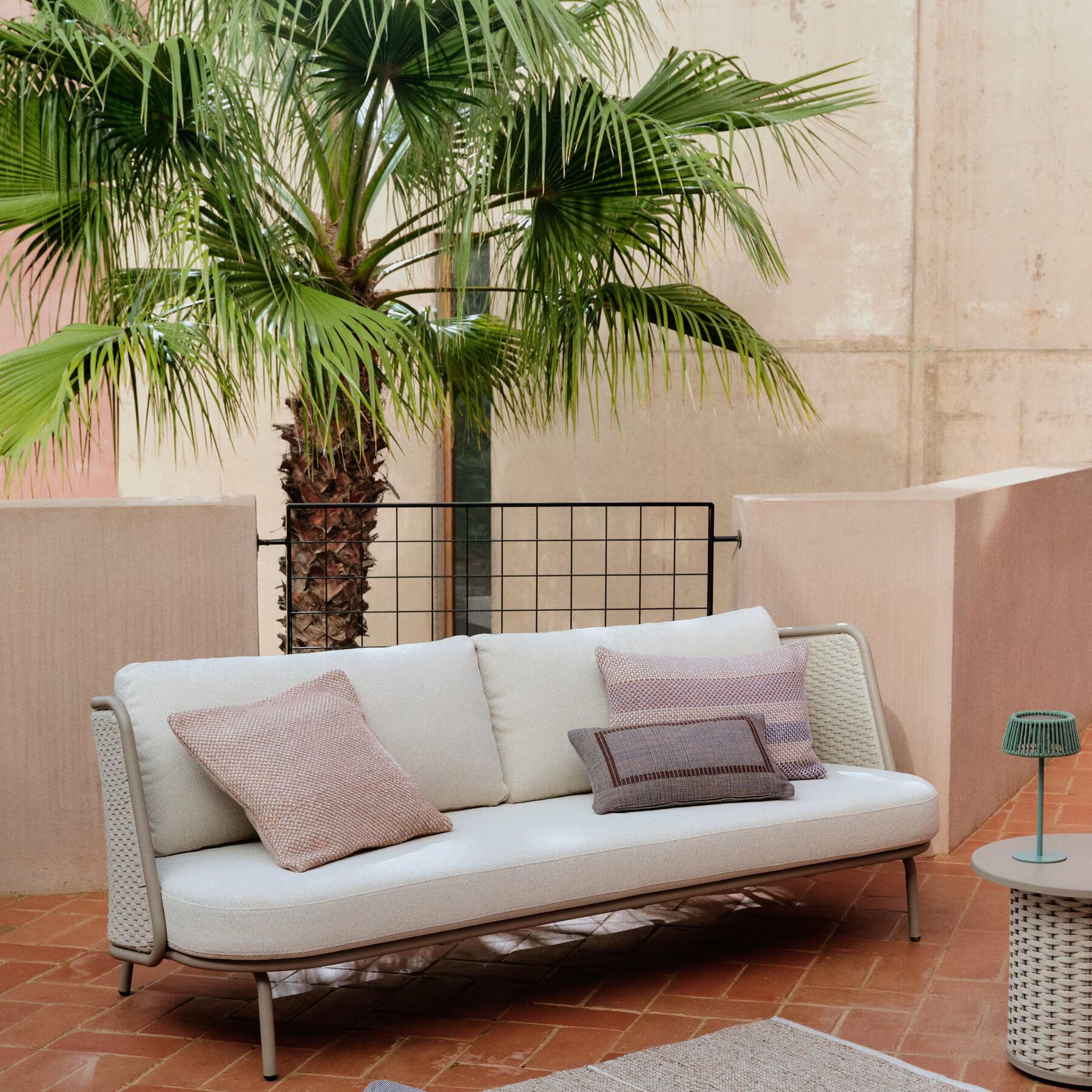 Kave Home Sedalis Tuinbank - Taupe 