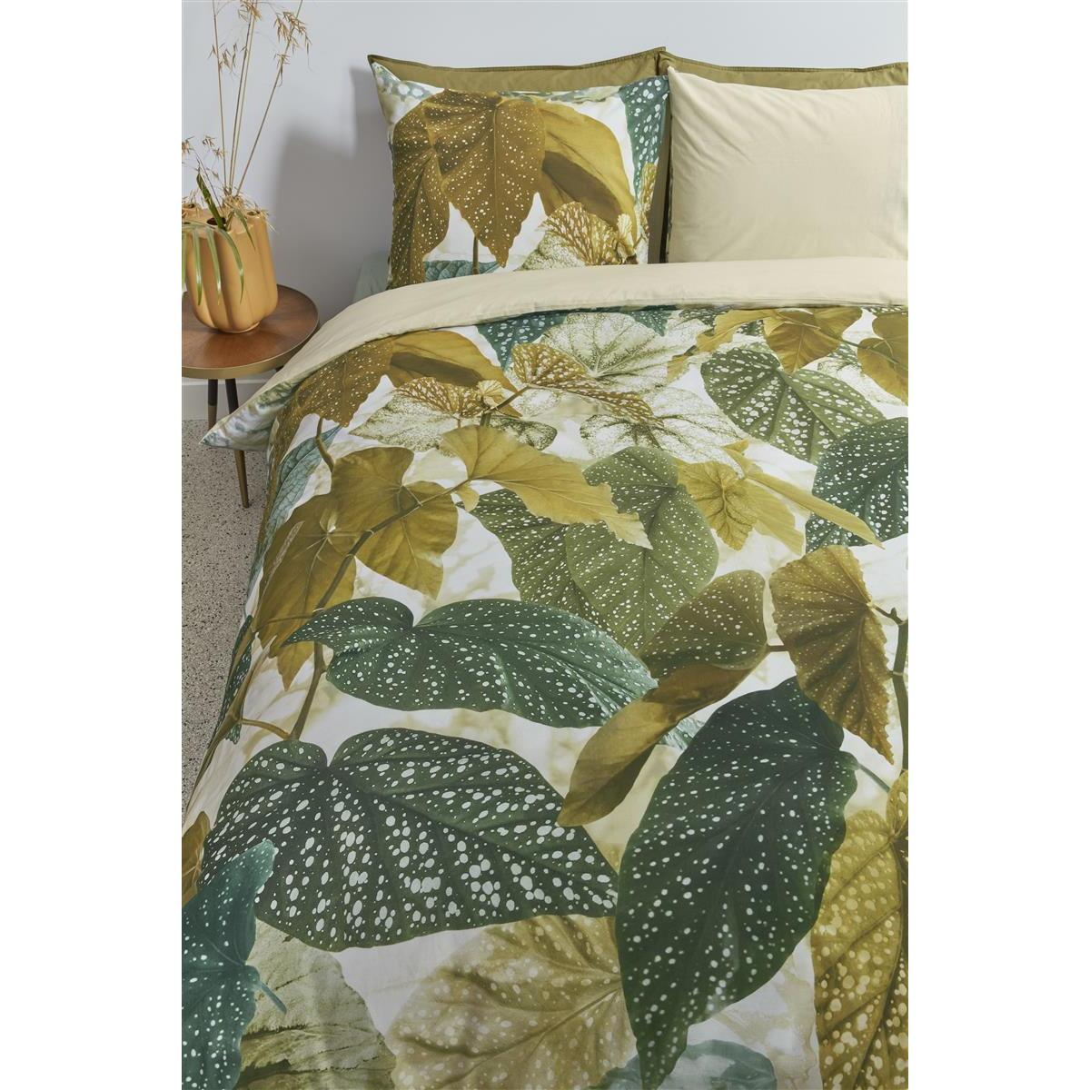 Beddinghouse Begonia  dekbedovertrek - 200x200|220 - Olijfgroen