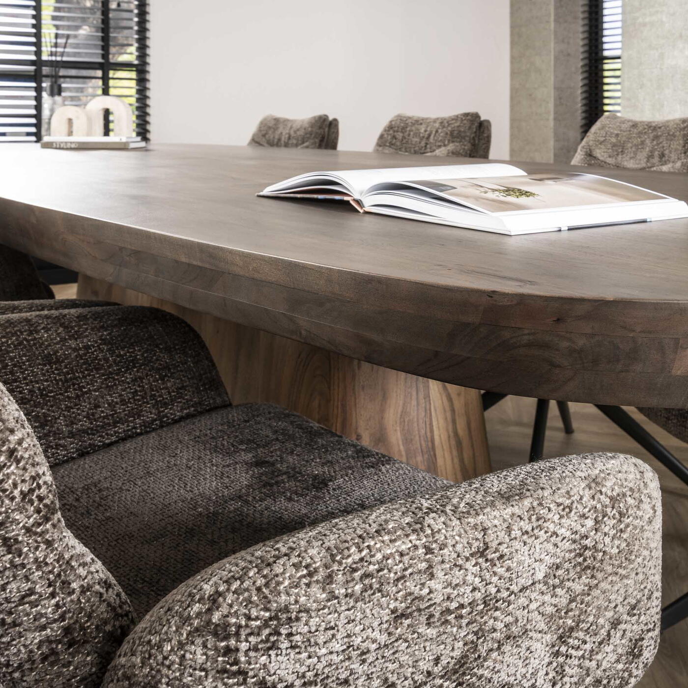 Giga Meubel - Eettafel - Deens Ovaal - 300cm - Acaciahout - Arcadia