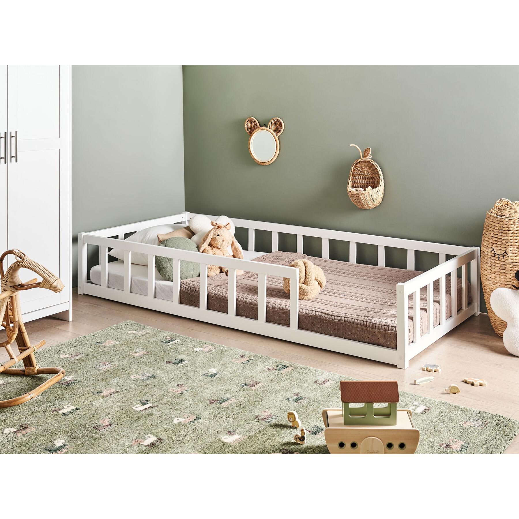 Beliani - MEYMAC - Kinderbed - Wit - 90 x 200 cm - Dennenhout