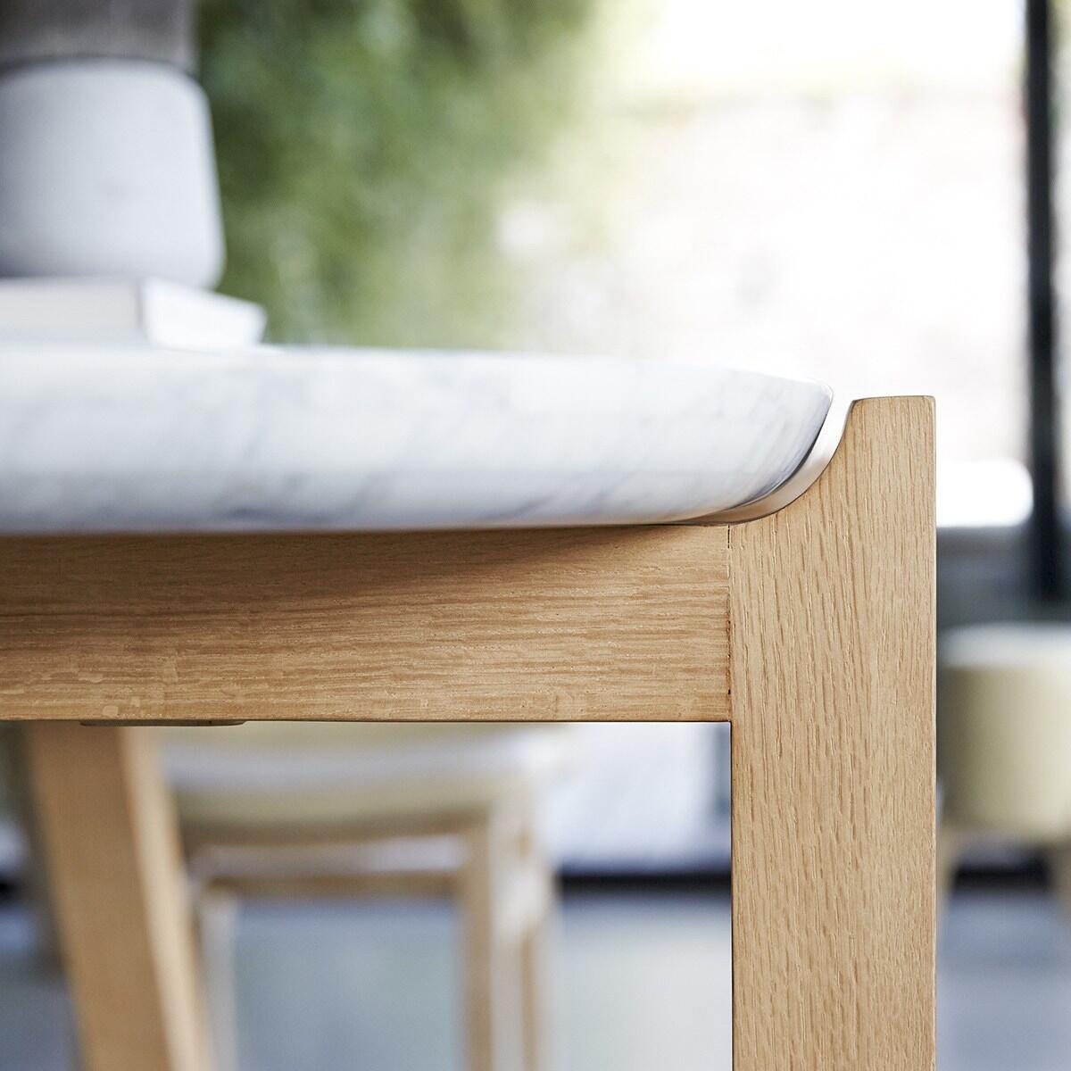 Tikamoon - Eettafel van massief eikenhout en marmer voor 6|8 personen.