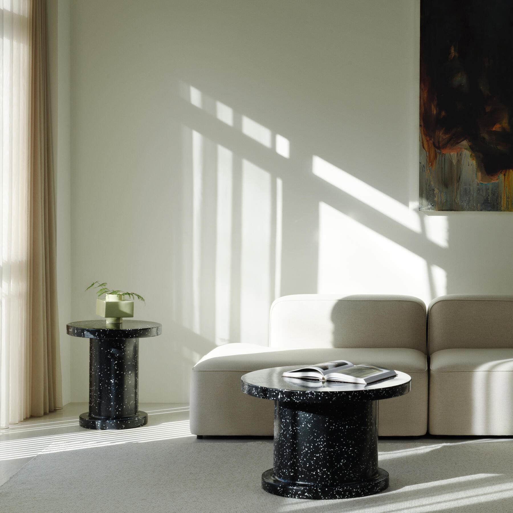  Normann Copenhagen Bit Bijzettafel Ø 50 cm - Zwart