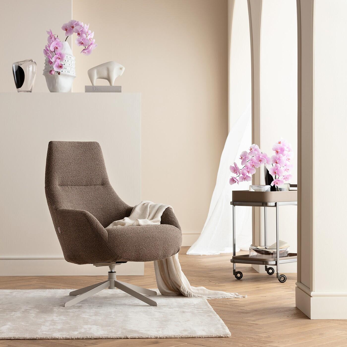 Kare Design Mimi Draaifauteuil bruin