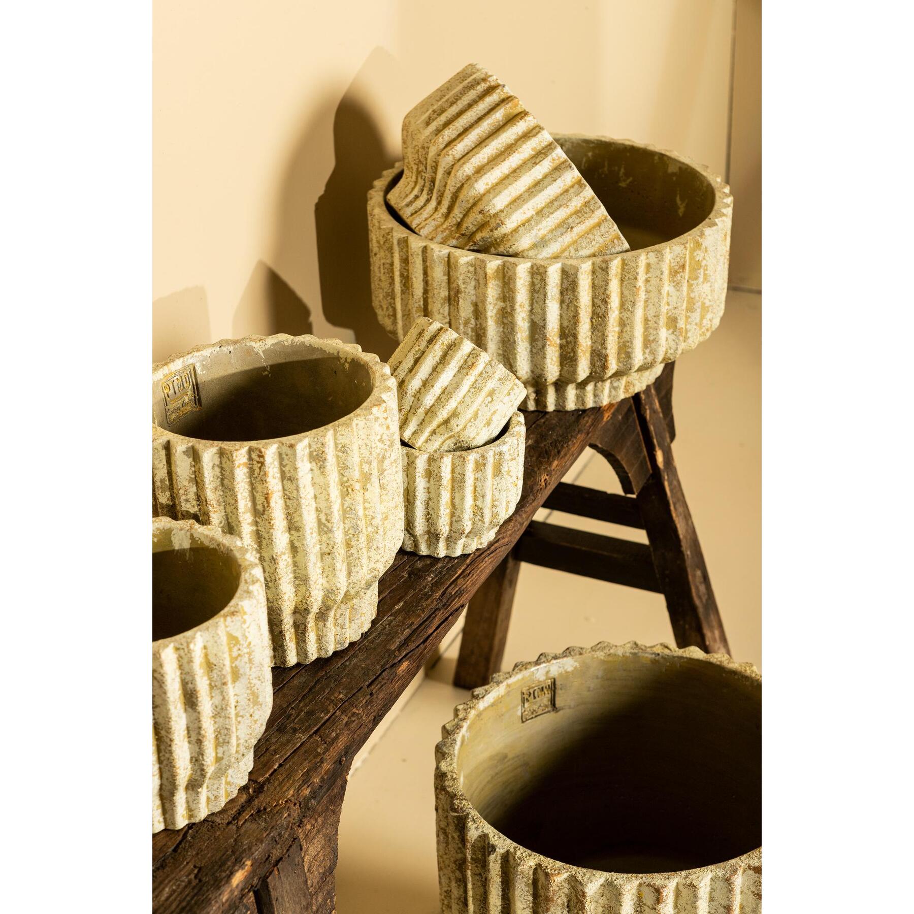 PTMD Gabriel Bloempot - 40x40x40 cm - Keramiek - Creme