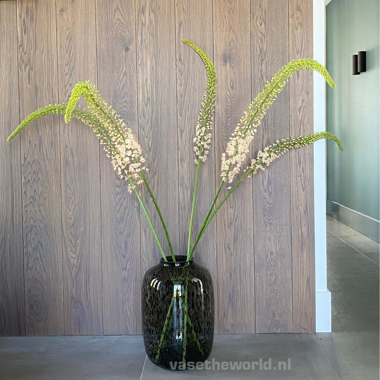 Vase The World Kara Cheetah Vaas