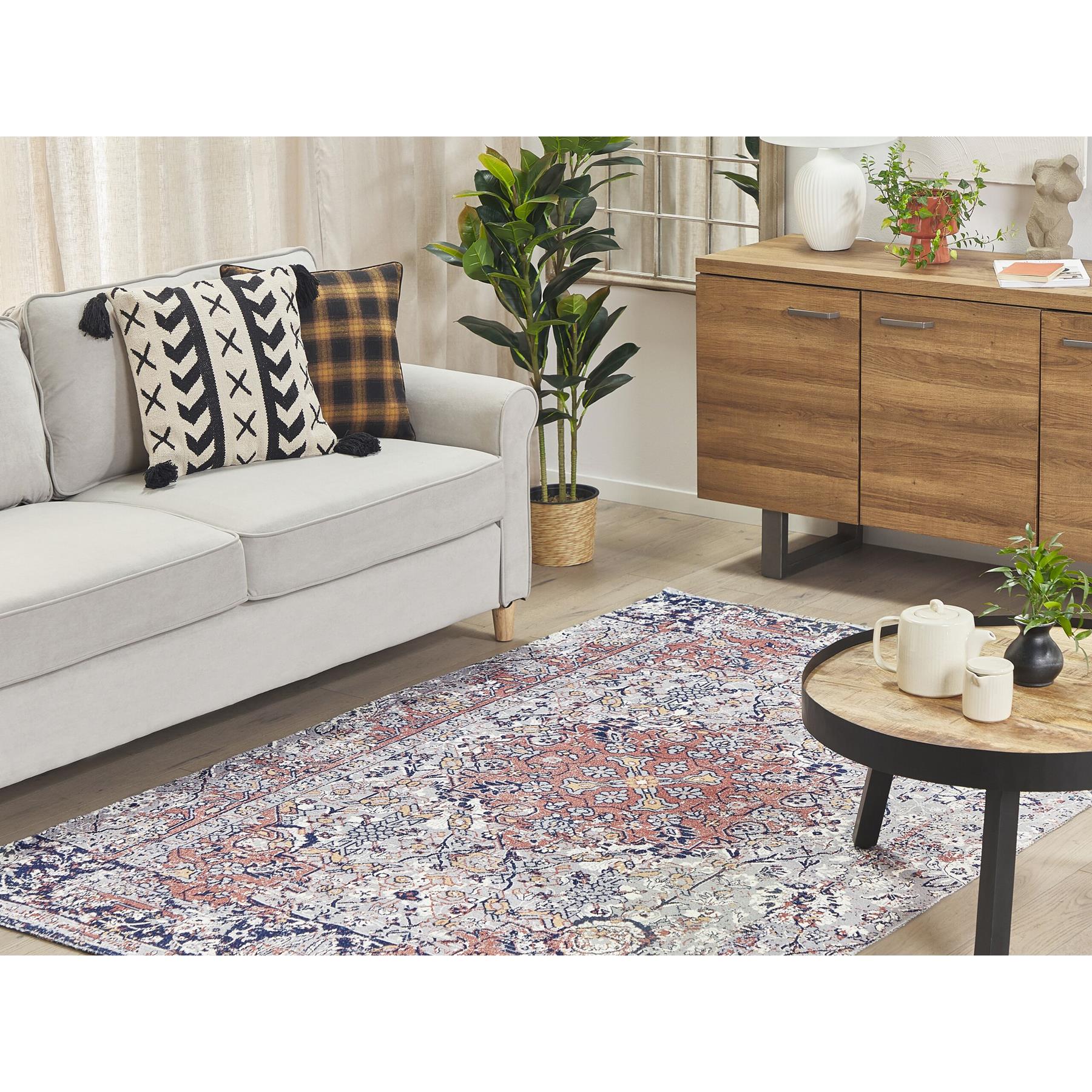 Beliani-KORGAN-Laagpolig vloerkleed-Multicolor-140 x 200 cm-Polyester