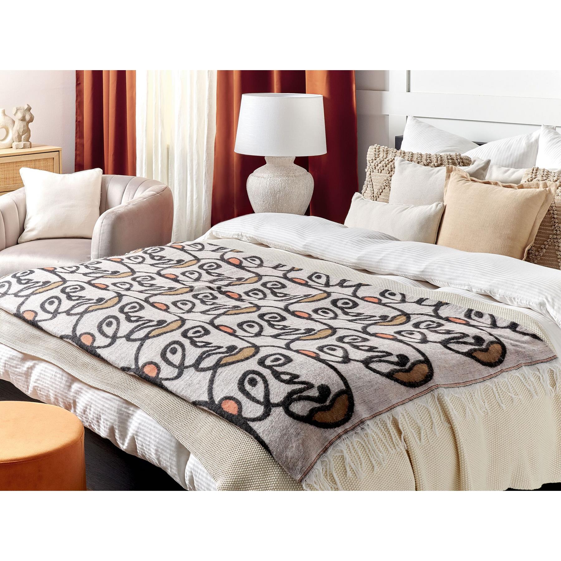 Beliani - JAMUNE - Plaid - Multicolor - 130 x 170 cm - Polyester
