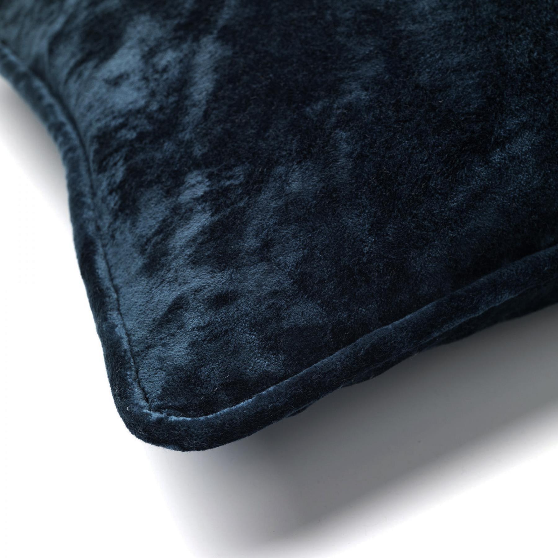 CHLOE | Sierkussen | 50x50 cm Insignia Blue | Blauw | Hoii | met GRS