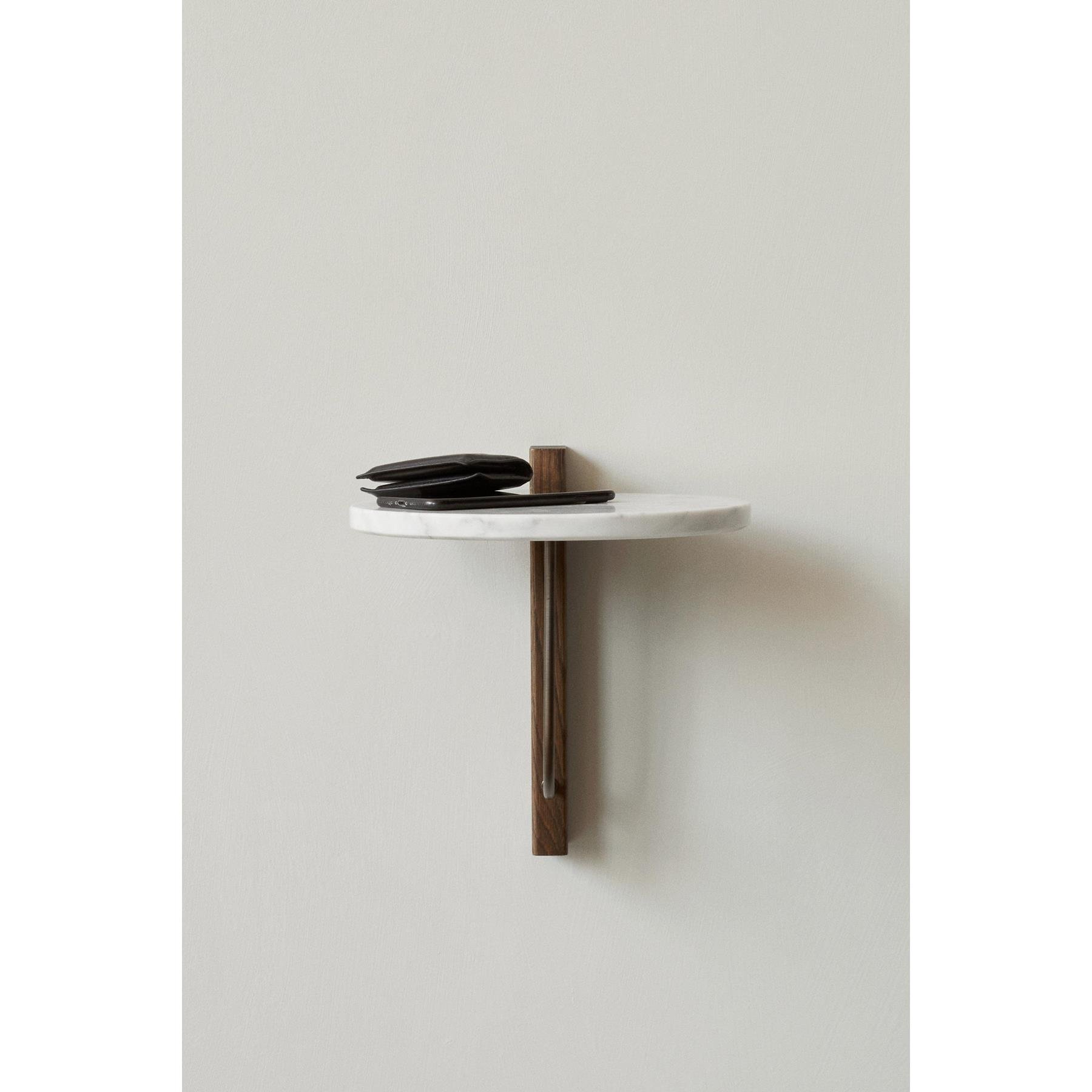 Audo Copenhagen Corbel wandplank donker eiken|Carrara marmer