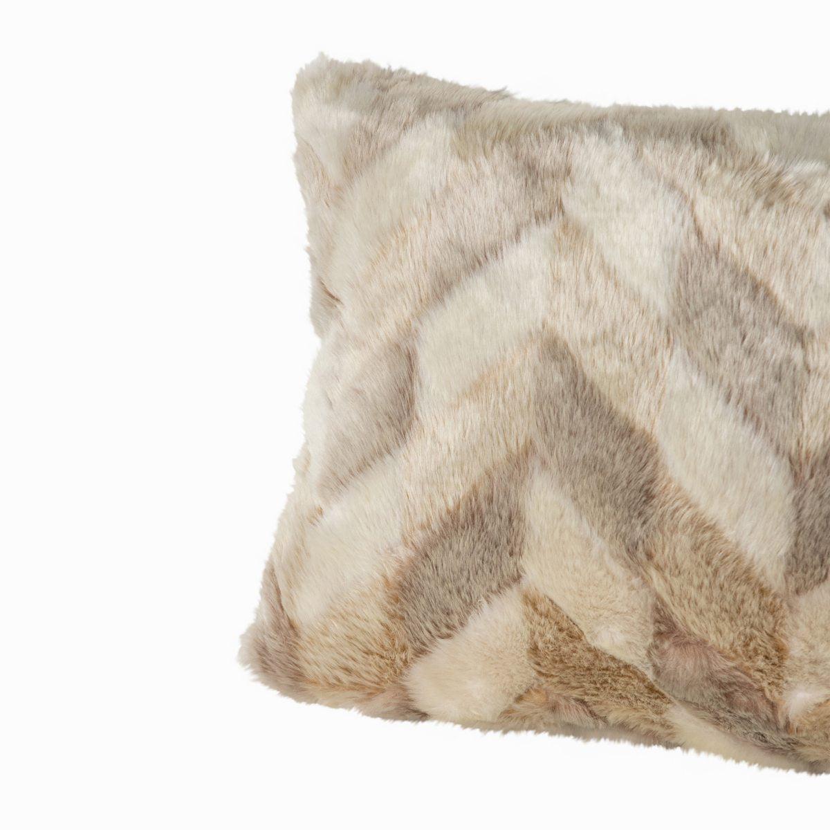 PTMD Kathleen Sierkussen - 60x10x40 cm - Imitatie Bont - Creme