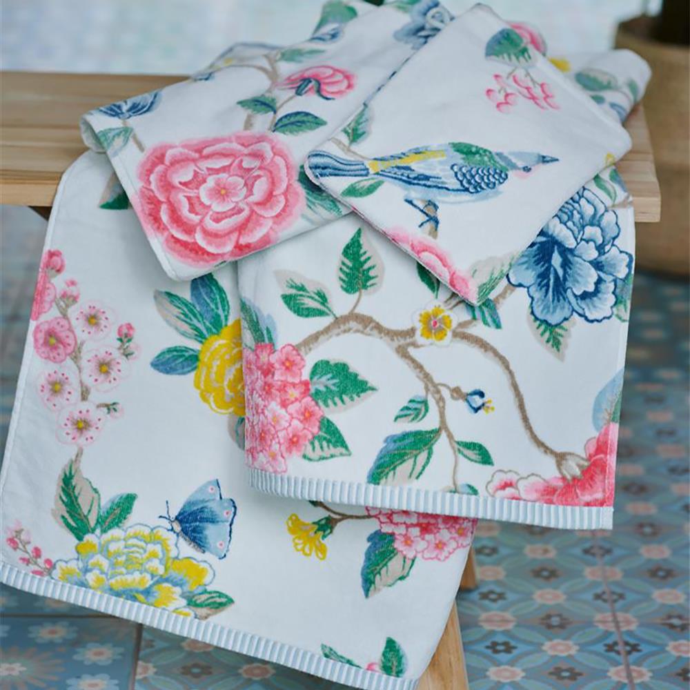 Pip Studio Good Evening Badhanddoek 70 x 140 cm - Wit