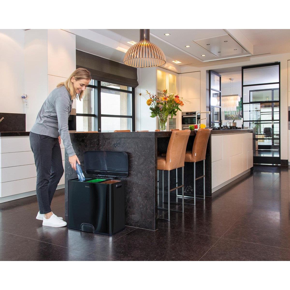 Homra KICK ME prullenbak met sensor - 3 vakken - 45L - Zwart