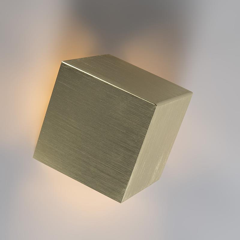 QAZQA Moderne wandlamp goud met lichteffect - Cube