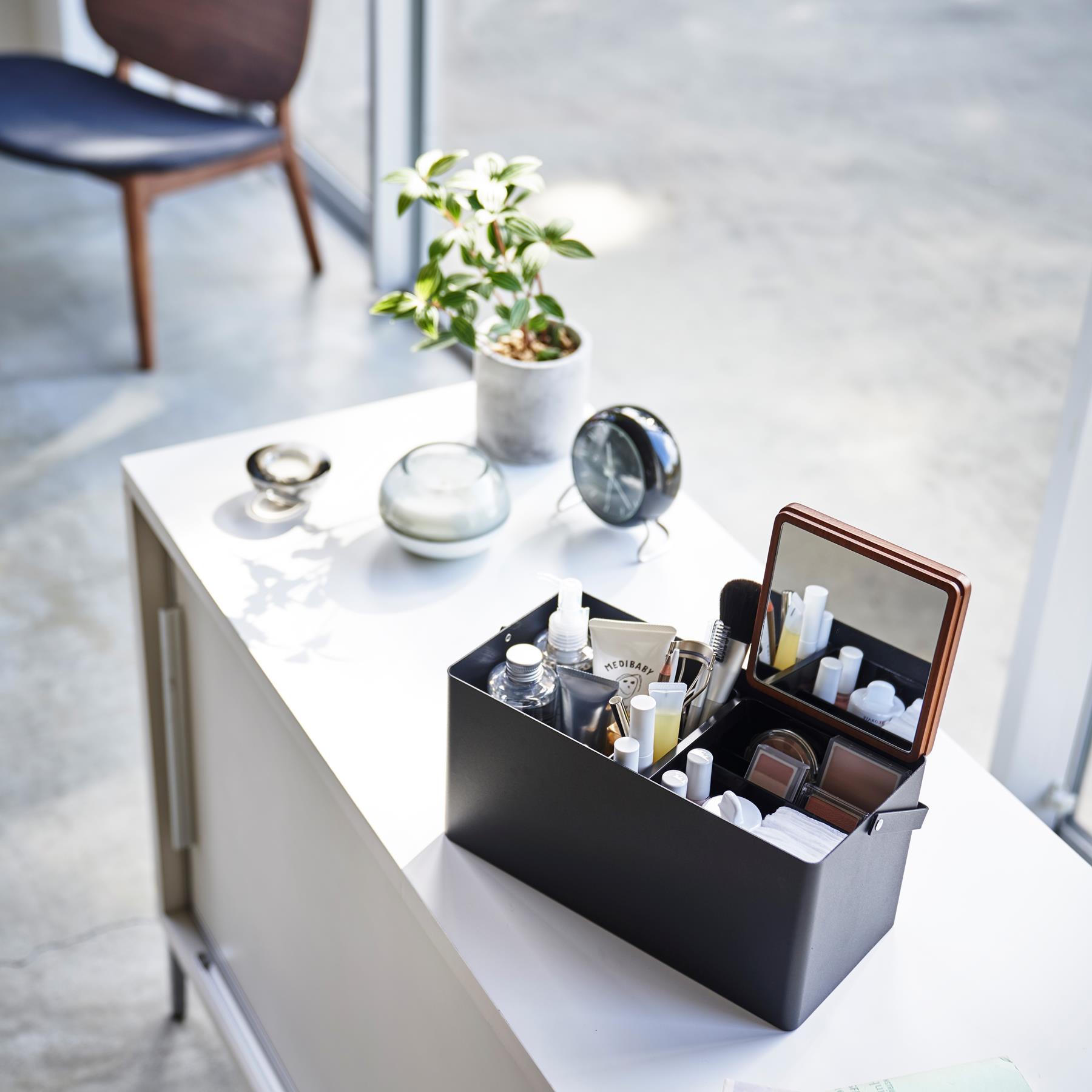 Yamazaki Tower Make-up Organiser - Zwart