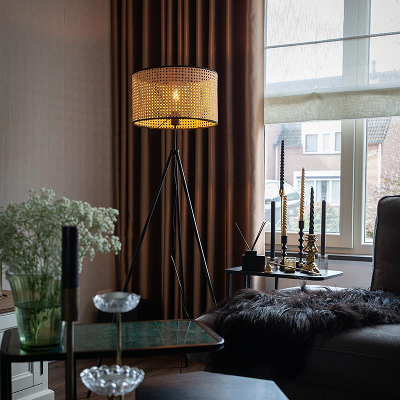 QAZQA Landelijke vloerlamp tripod zwart met rotan kap - Kata