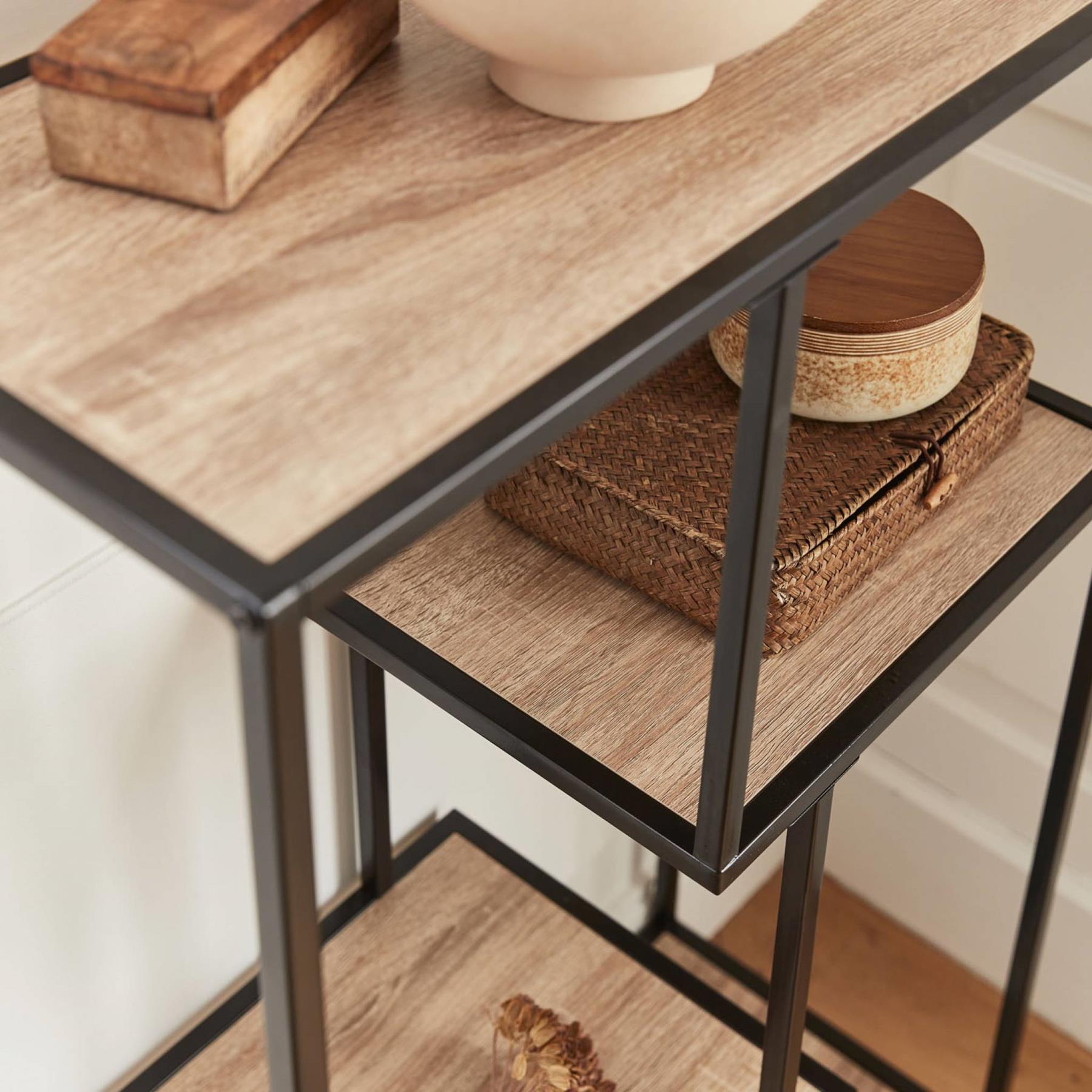sweeek - Metalen asymmetrische wandkast