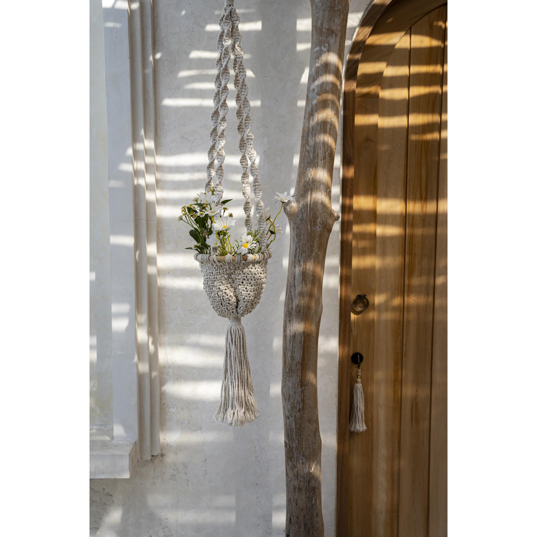 The Twisted Macramé Plant Holder - Natural White - M